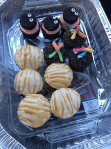 Get a free cupcake. Photo by: Stephanie Smith