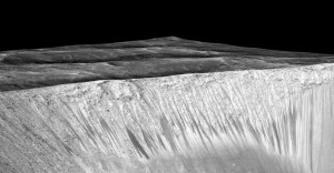 Water flowing on the surface of mars. Photo by: https://www.nasa.gov/press-release/nasa-confirms-evidence-that-liquid-water-flows-on-today-s-mars