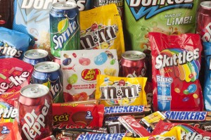Try to stay away from junk foods as your go to snack before tests. Photo by www.superhealthykids.com